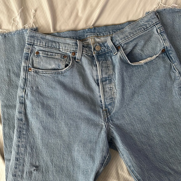 Levi’s 501 Jean - Picture 7 of 9